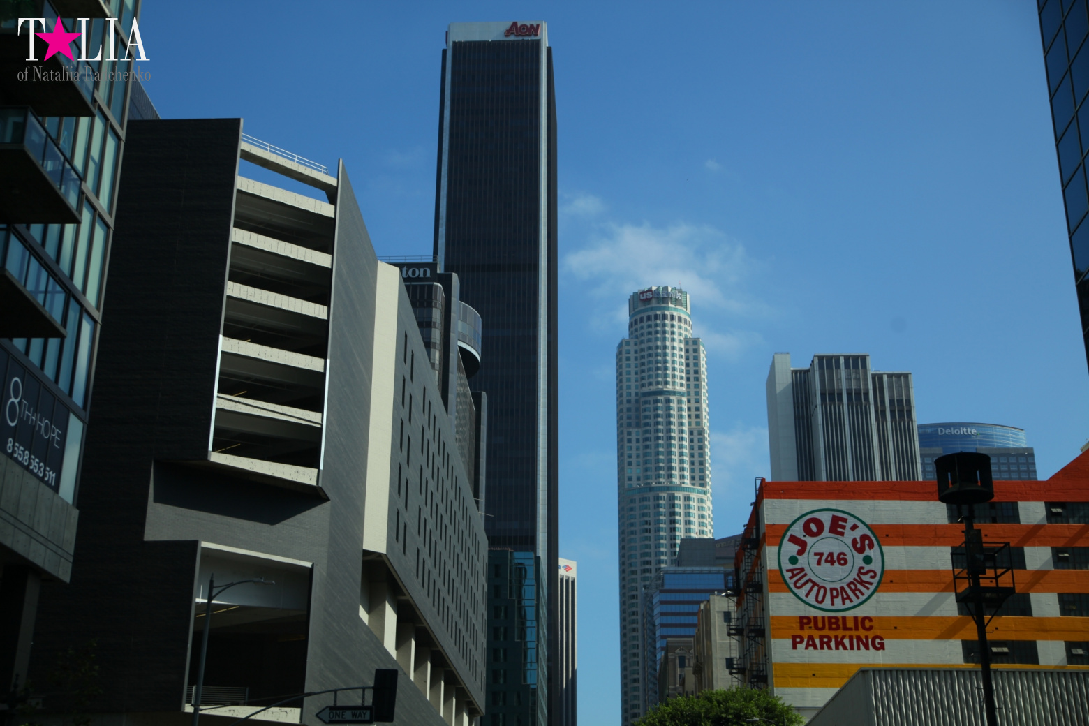 Даунтаун Лос Анджелеса + Знак LAX (Калифорния)